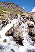 Salita al Passo dei Salati tra la Valsesia e la Valle del Lys (2.950 metri slm).